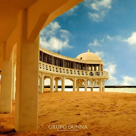 Casa Macias Кадис